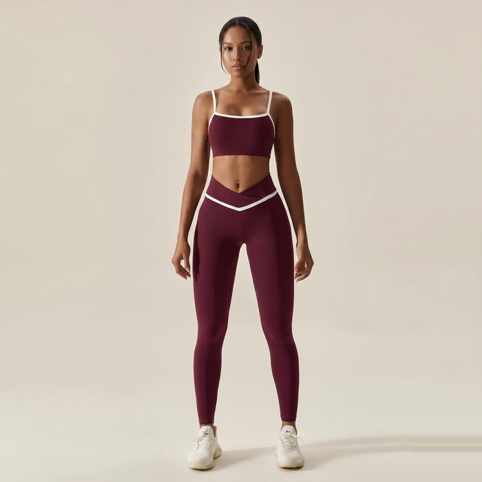 Conjunto deportivo crop top en contraste