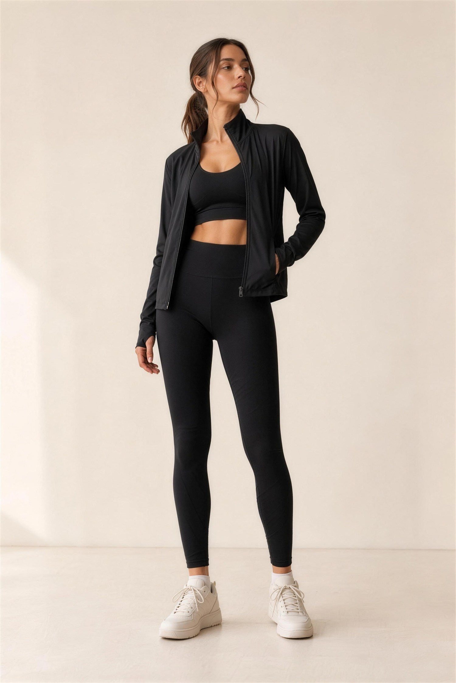 Conjunto negro BeautyThings editorial